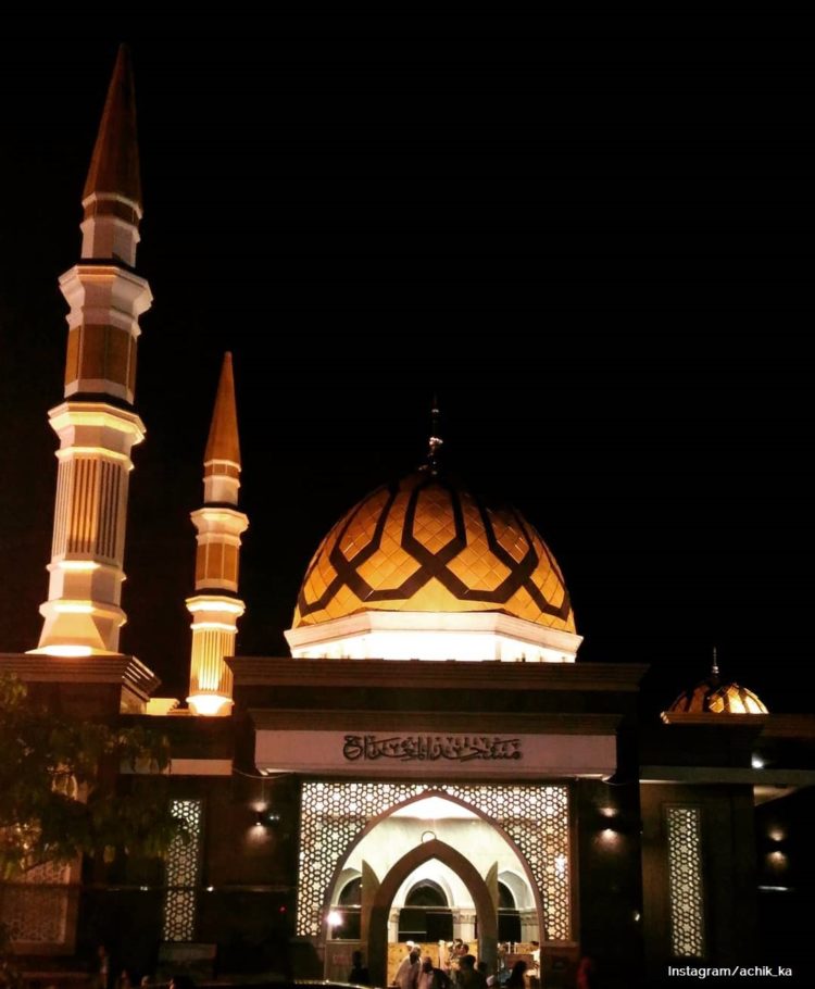 gambar masjid gereja pura vihara klenteng