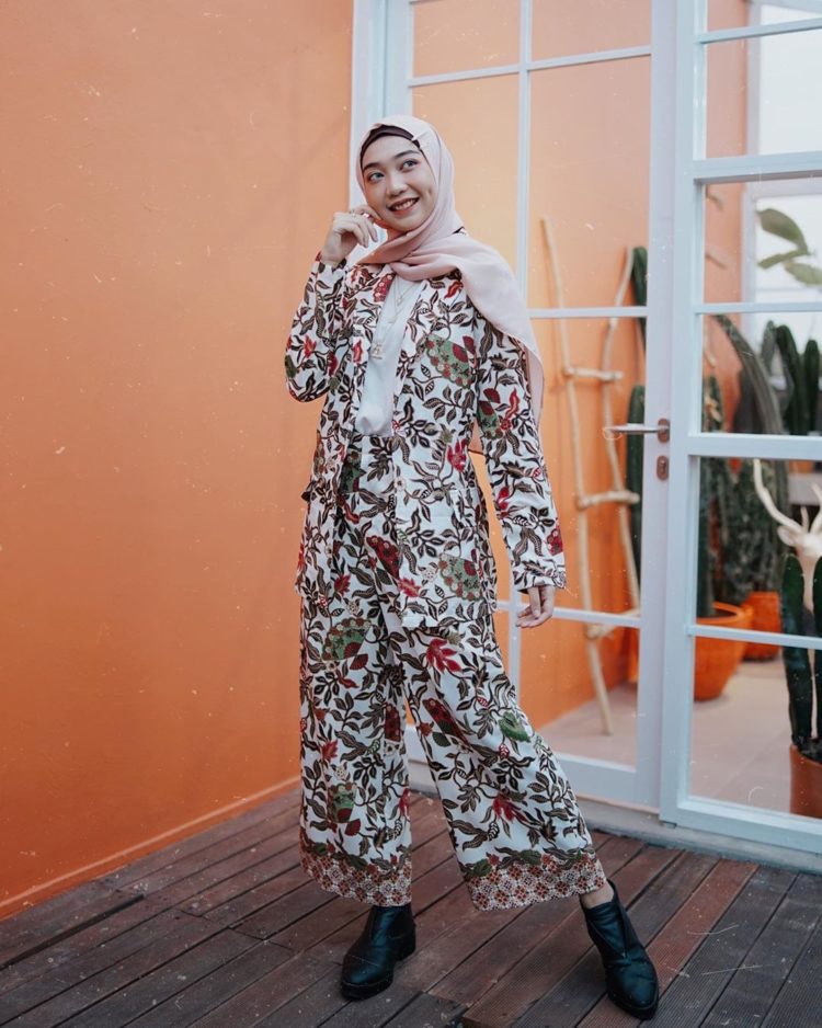 model baju batik hijab
