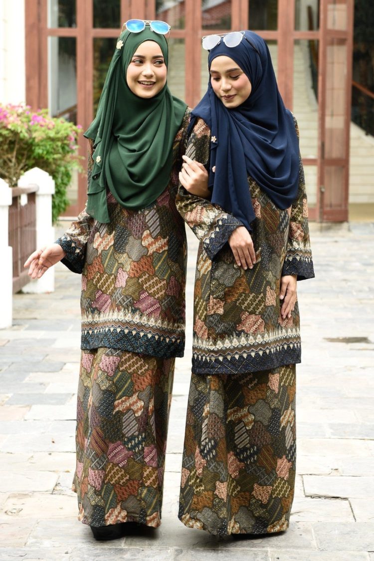 model baju batik jubah