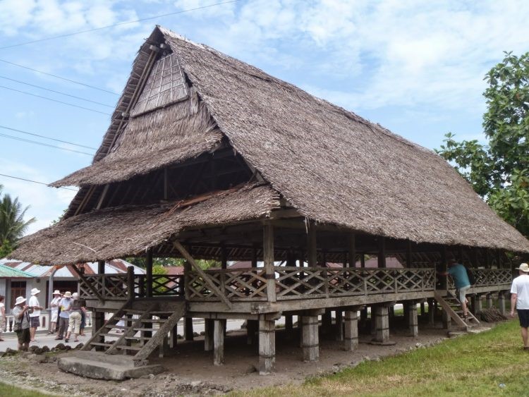 6 rumah adat di sulawesi