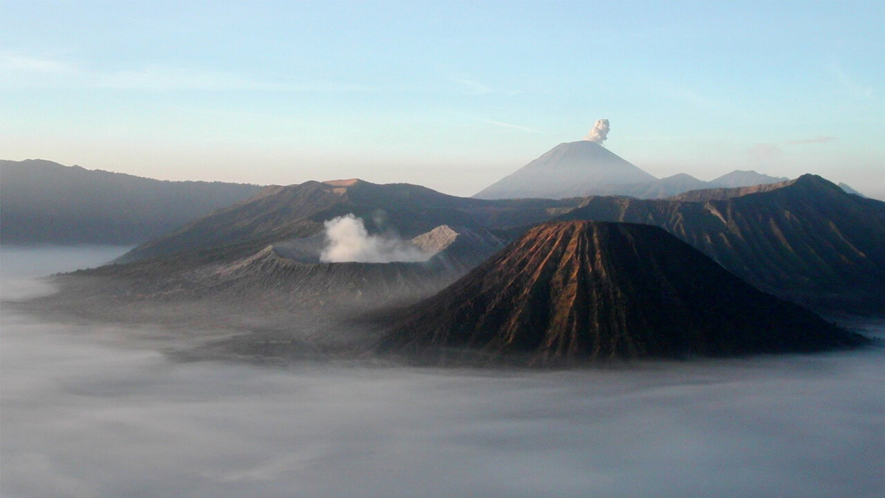 penjaga gunung bromo full movie