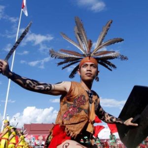 Suku Dayak: Asal Usul, Ciri, Kebudayaan Dan Sejarah