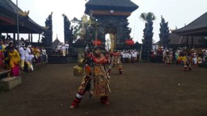 [Lengkap] Tari Baris Bali: Sejarah, Jenis, Fungsi, Pola Lantai + Video